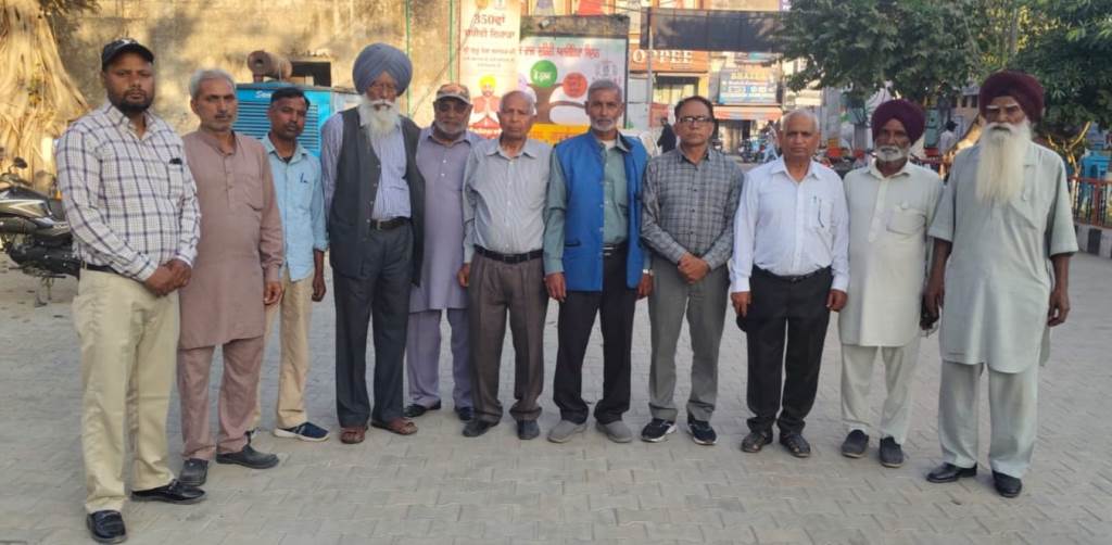 Large groups will leave from Garhshankar for a march and gherao towards the Vidhan Sabha on March 8